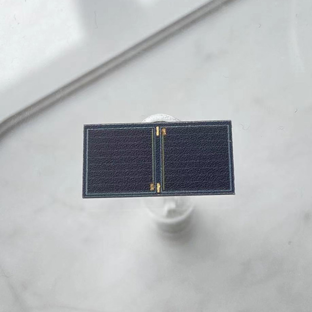 Cellules solaires miniatures